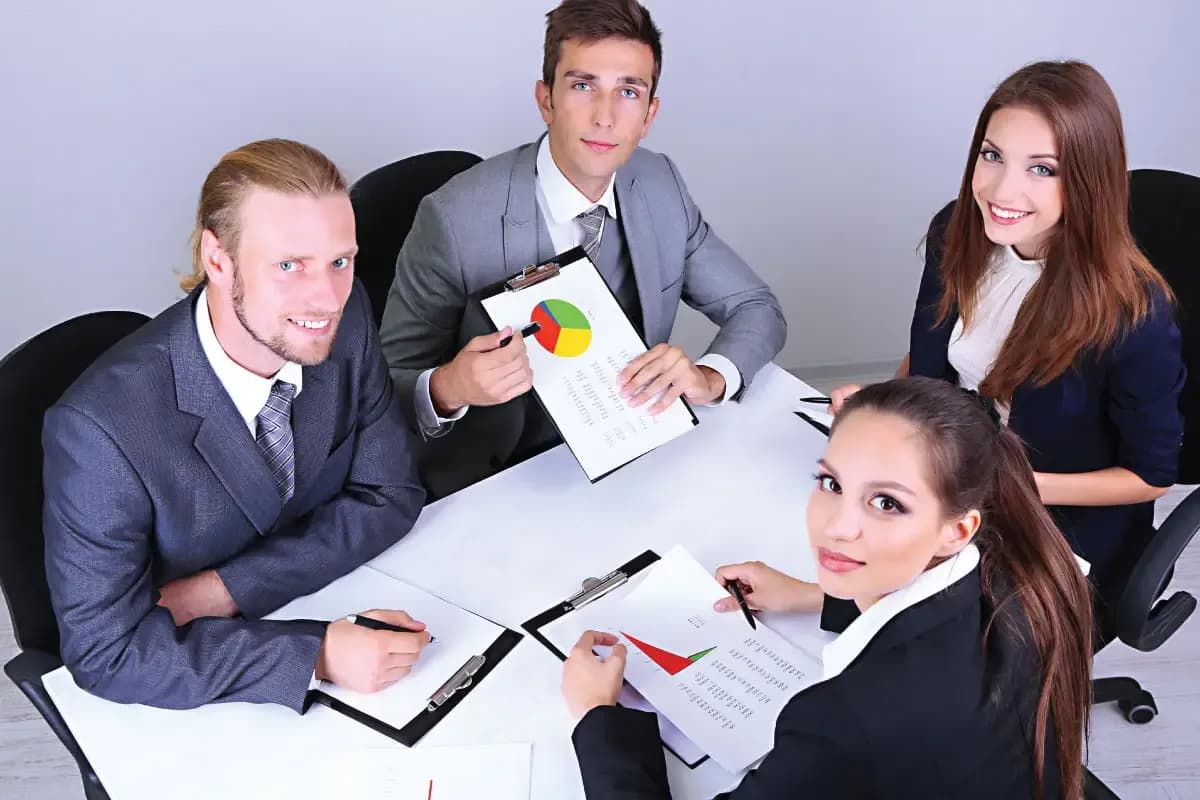 UK scholarships for Bangladeshi business students
