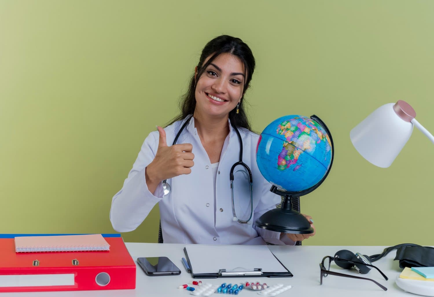 A Complete Guide: Pursuing MBBS in the UK for Indian Students