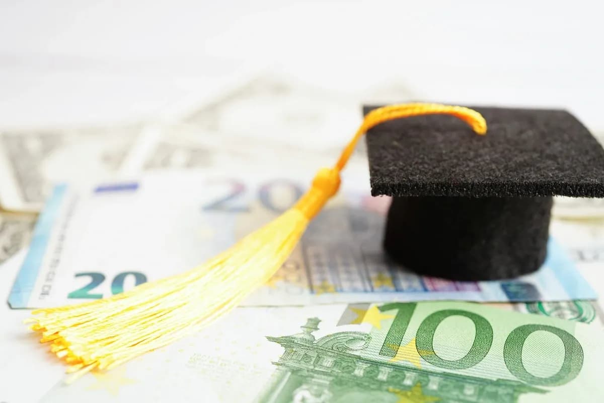 Scholarships of £10,000* from the University of York
