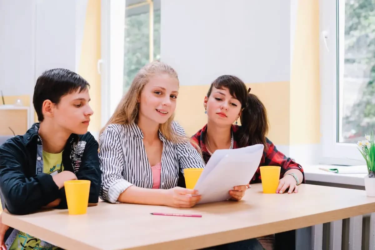 Post-Study Work Options in the UK for Sri Lankan Graduates