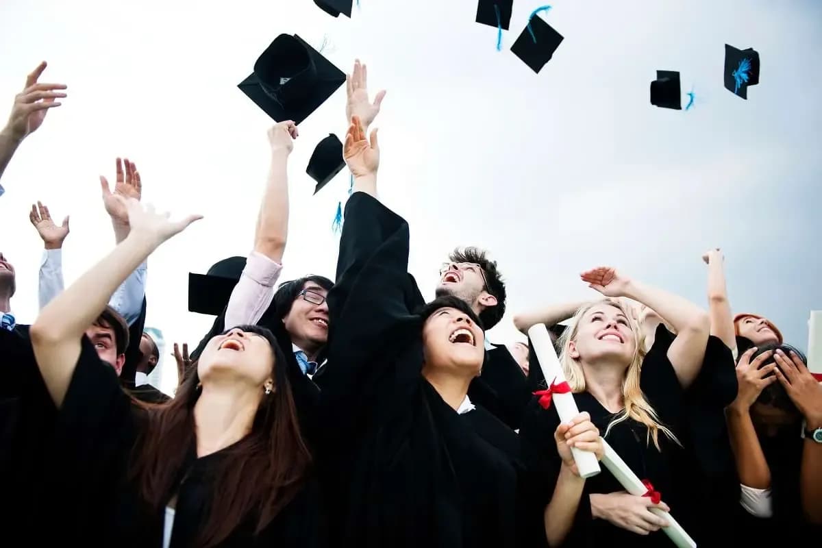 Top 10 Reasons to International Students Want a UK Degree