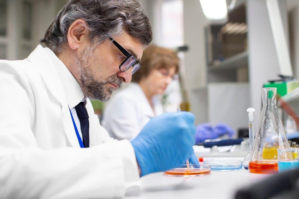 BEng Biomedical Engineering with foundation year and placement