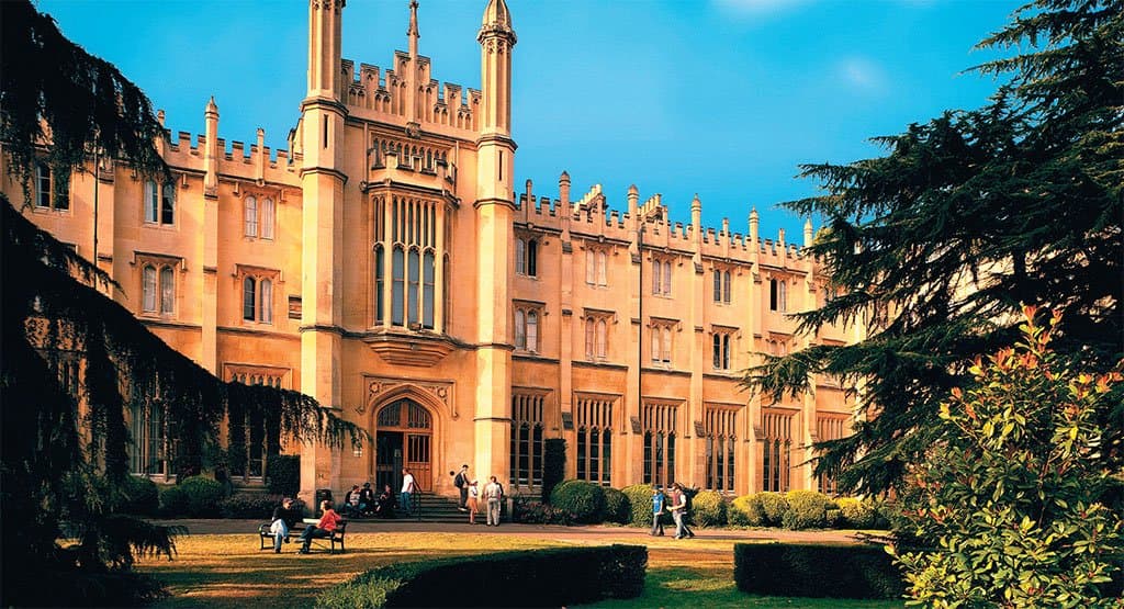 Richmond American University London