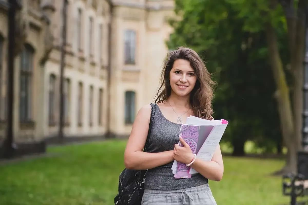 Top Reasons to Study Social Science in UK University