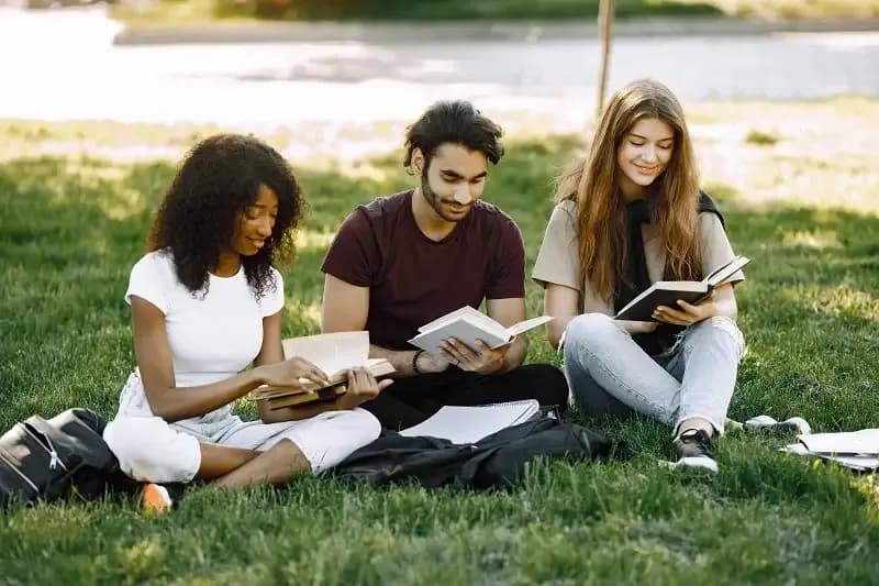 Affordable UK Universities for Sri Lankan Students