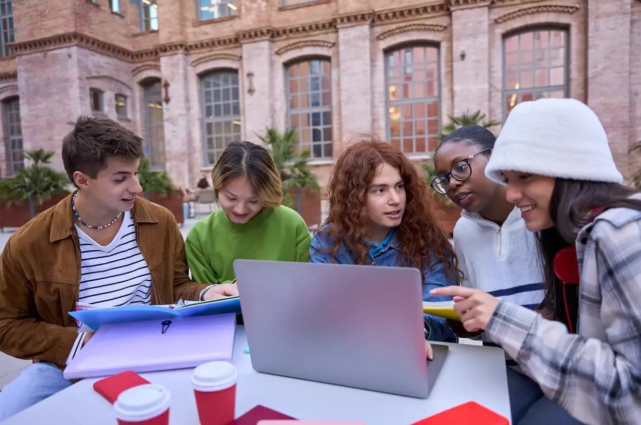 Top 10 UK Undergraduate Courses for HSC Graduates